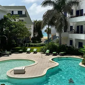  Apartment Leme Bedje Two Bedroom - By Bobbywashere